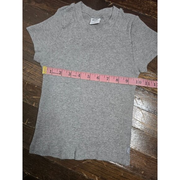 TNA Aritzia Grey Short Sleeved Basic Tshirt 2XS Cotton - Picture 6 of 9